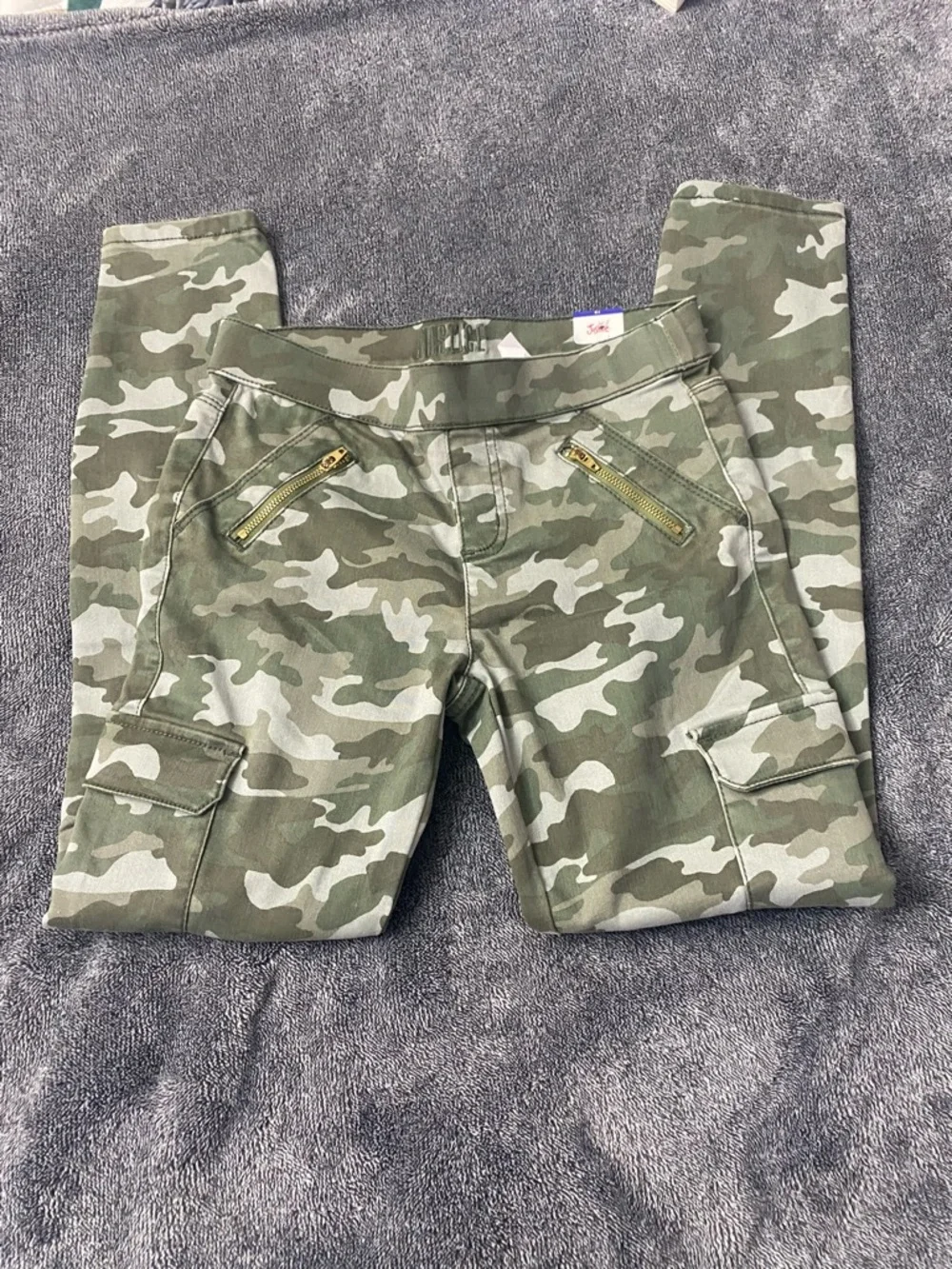 NWT Justice Girls Camo Cargo Jeggings –‎ Size 12